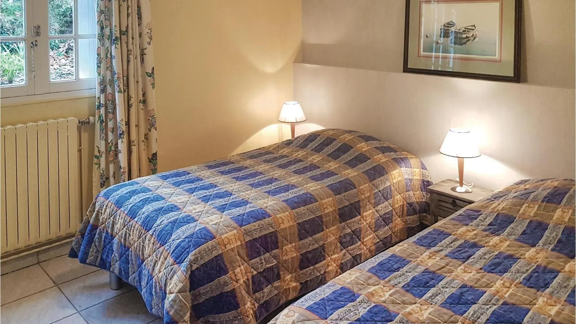 2 Bedroom Amazing Home In Locronan 0*,